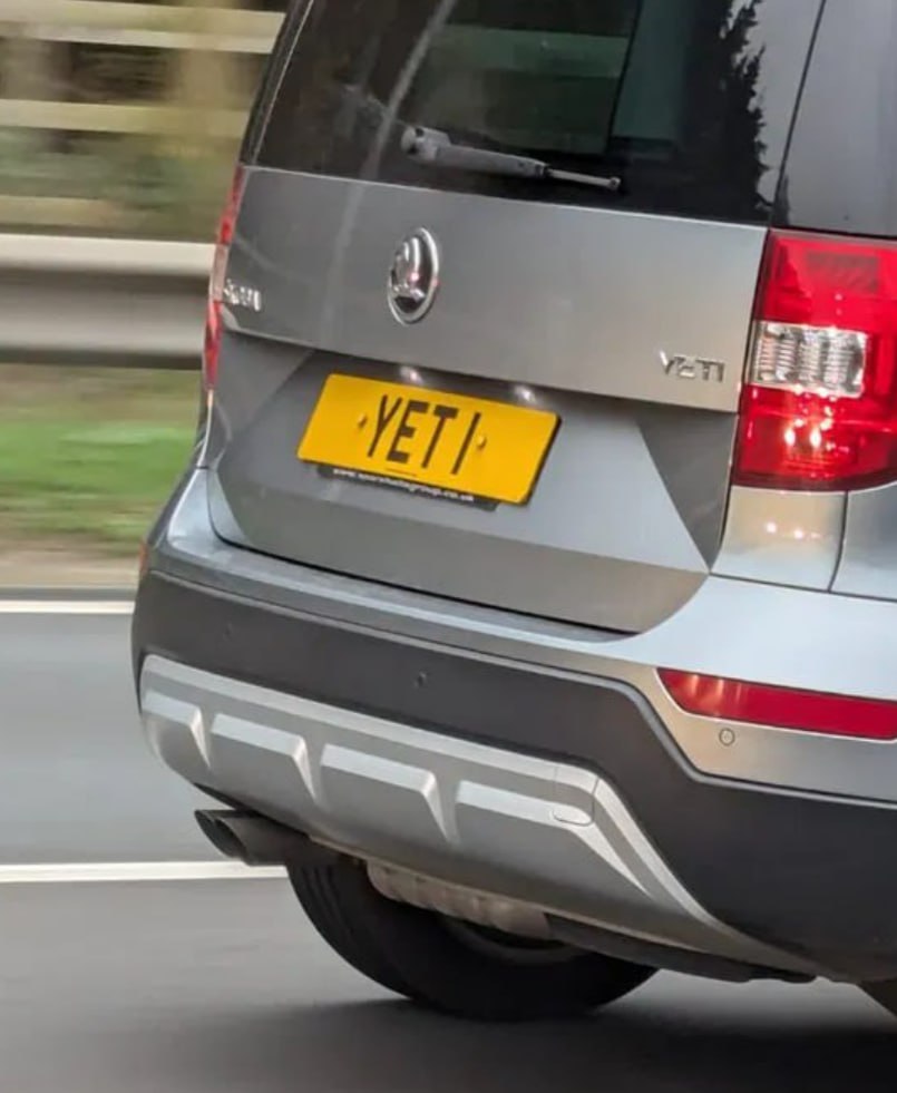 Registration plate YETI - YET 1