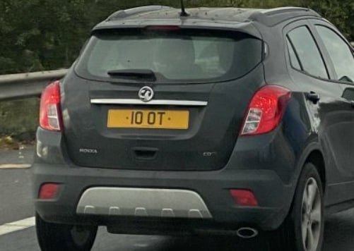 Registration plate LOOT - 10 OT